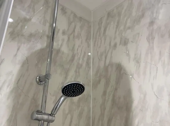 Large 2 Quarto em Acomodações Particulares Bristol